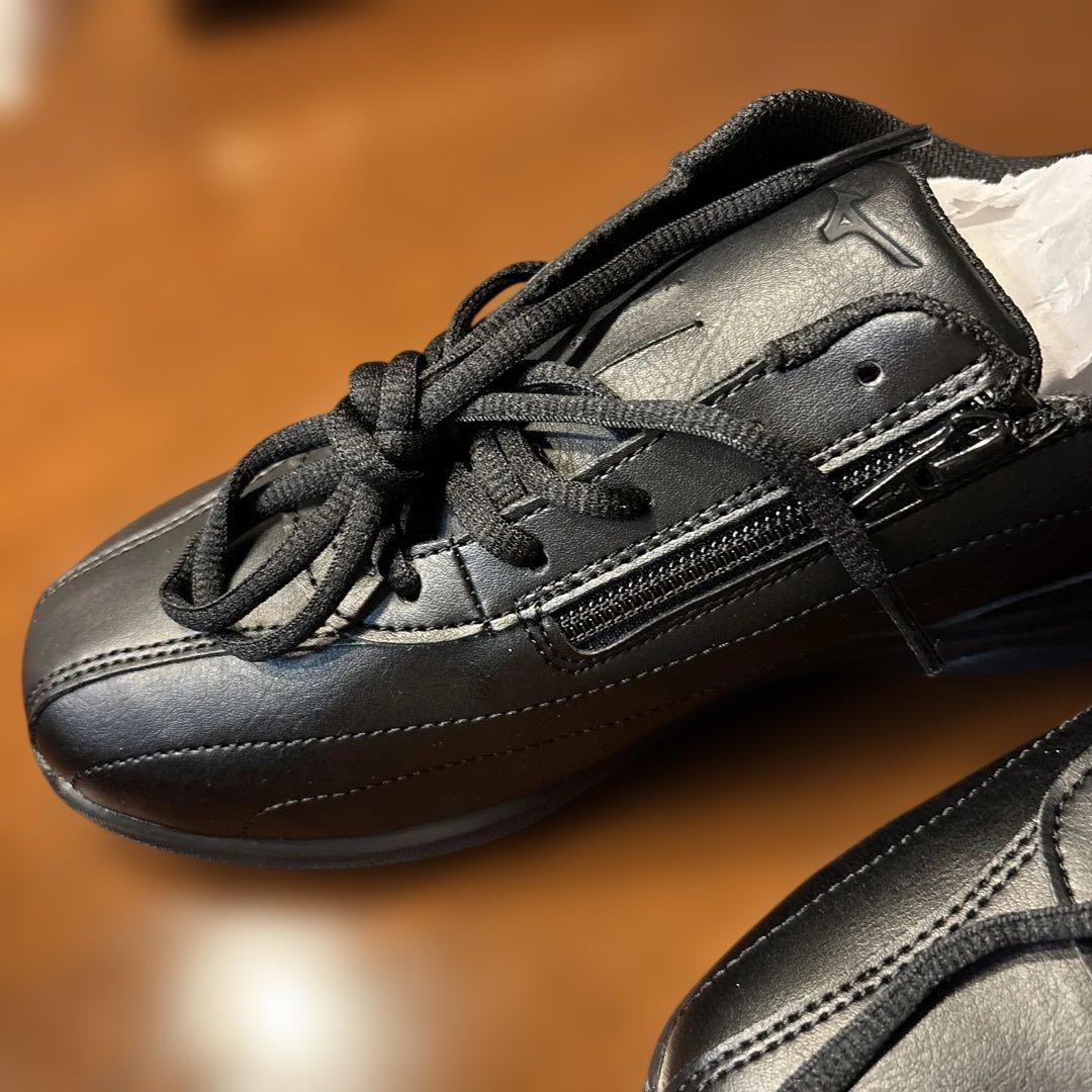 Mizuno ウォーキングシューズ　23.5 /4E ブラック レディース