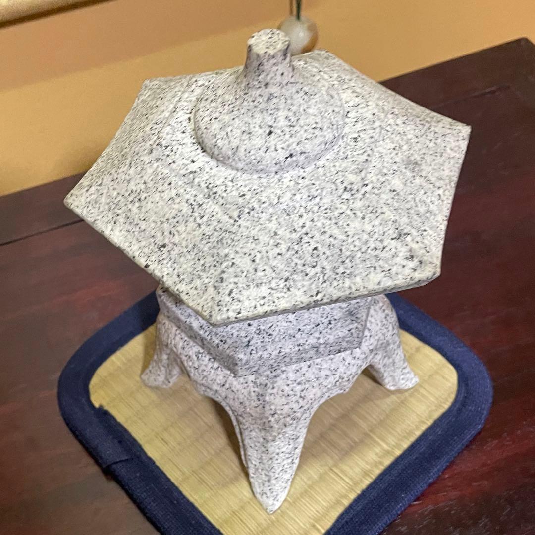 【灯篭】灯籠 トウロウ 雪見灯篭 白御影石 庭石 置き物 天然石 縁起物