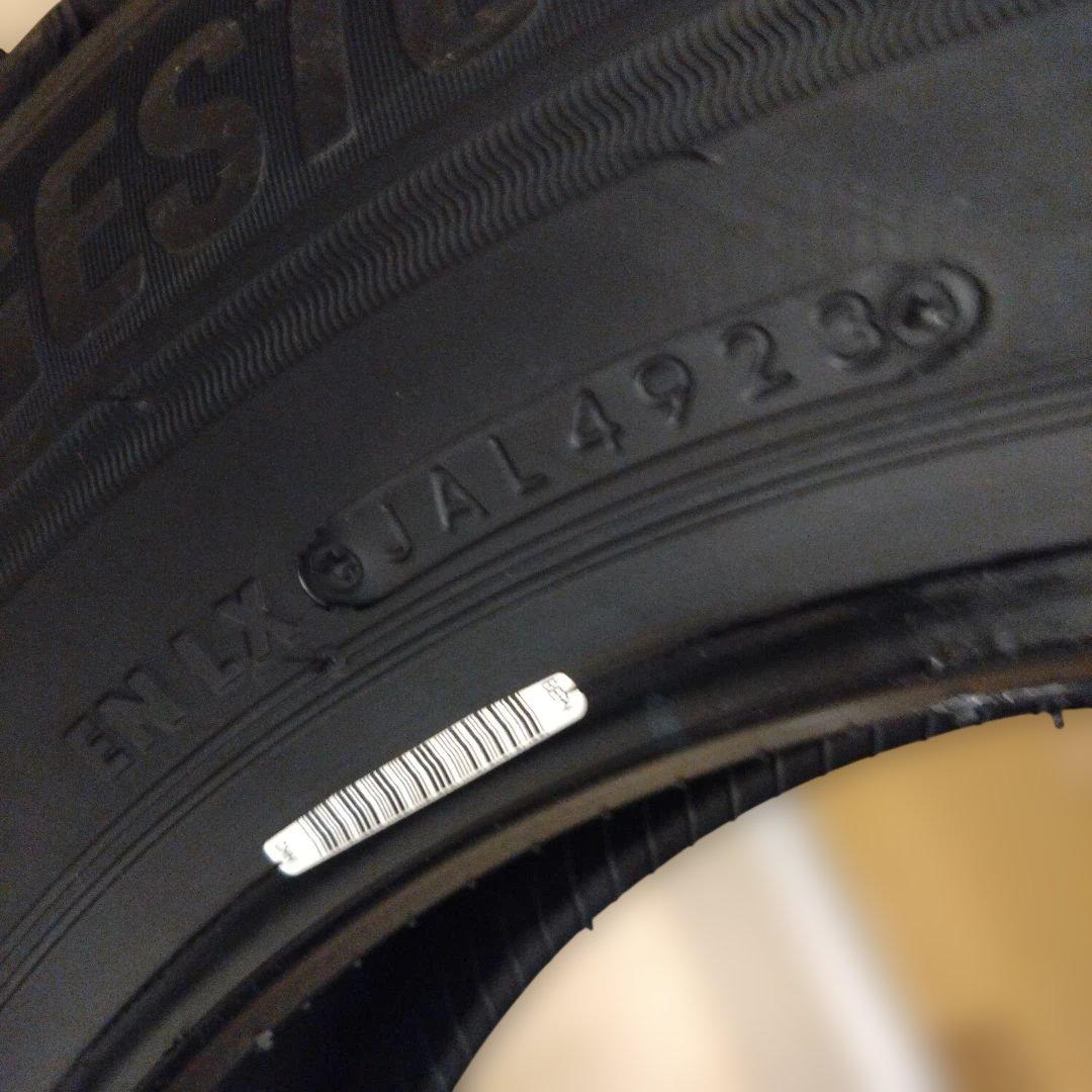 エ*メ様 スタッドレスタイヤ ブリジストン BRIZZAK VRX3