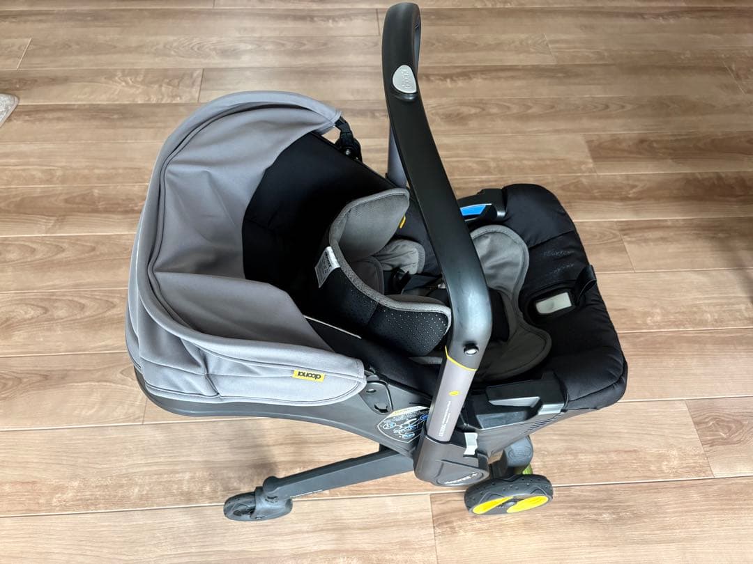 doona ベビーカー