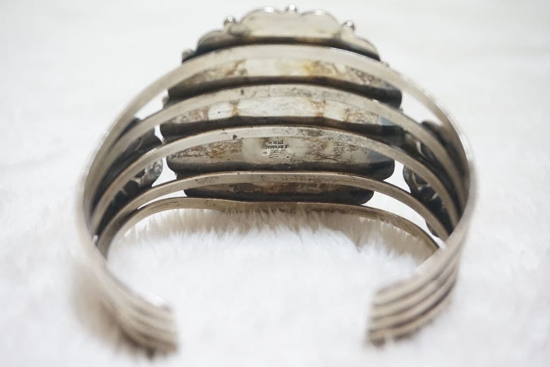 ナバホ バングル ターコイズ ナバホ族 e.Richards 作 NAVAJO