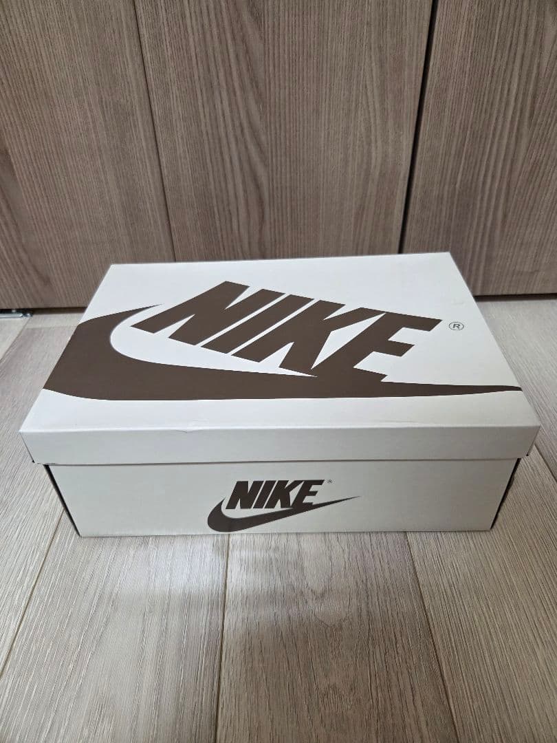 Travis Scott Air Jordan 1 Low リバースオリーブ