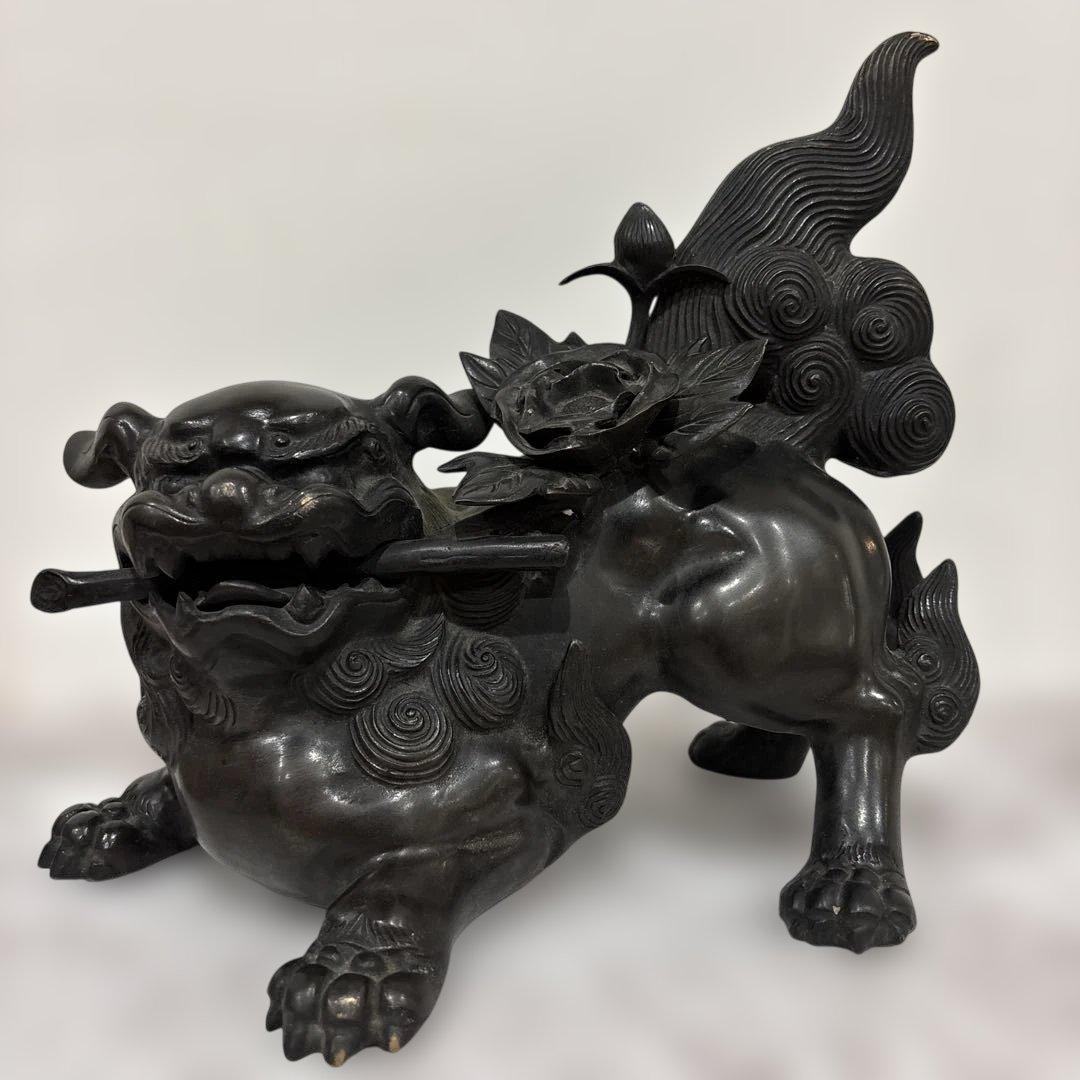 照雲作　「唐獅子牡丹」　（銅置物）