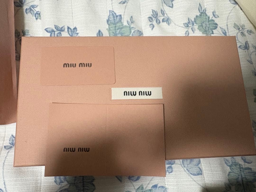 miumiu ステンレスボトル　水筒