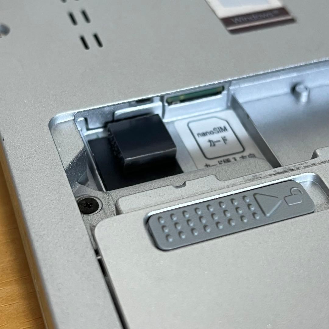 レッツノートQV9 i5 16G／256GB／LTE／オフィス