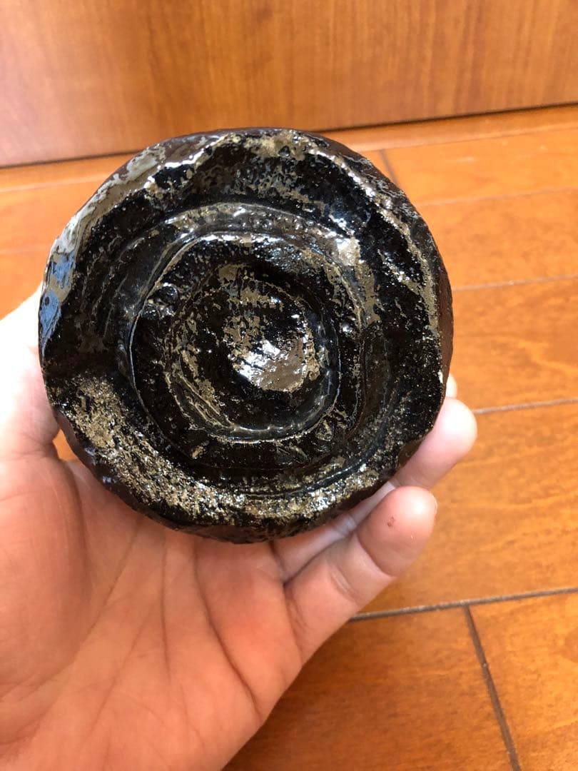 大樋長左衛門　筒茶碗