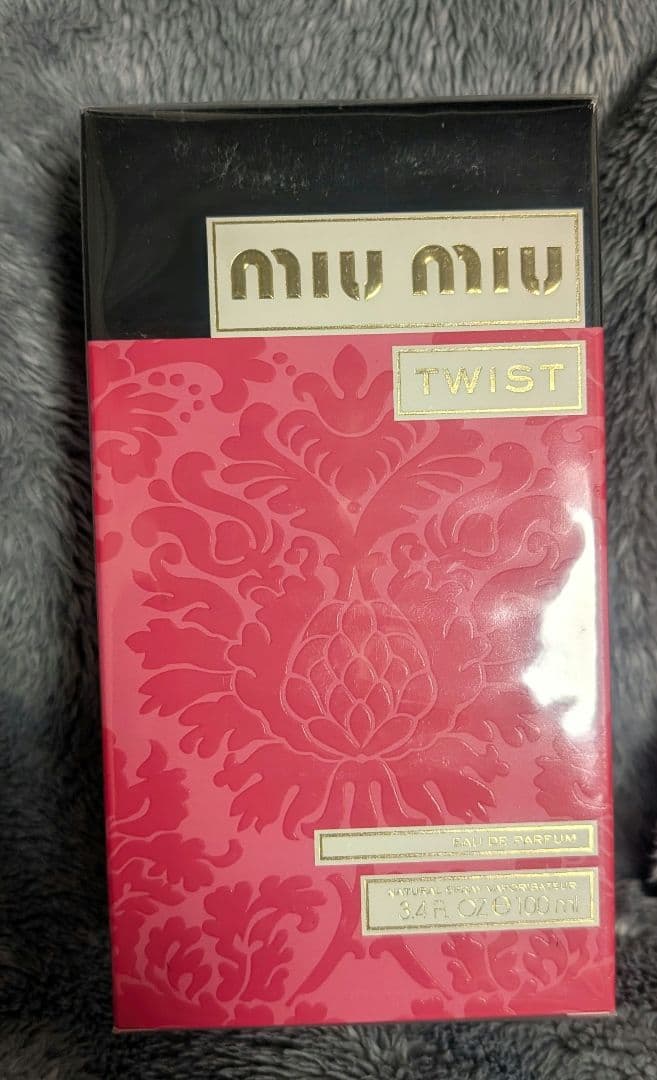 miumiu ツイスト　ツイスト オードパルファム 100ml 香水