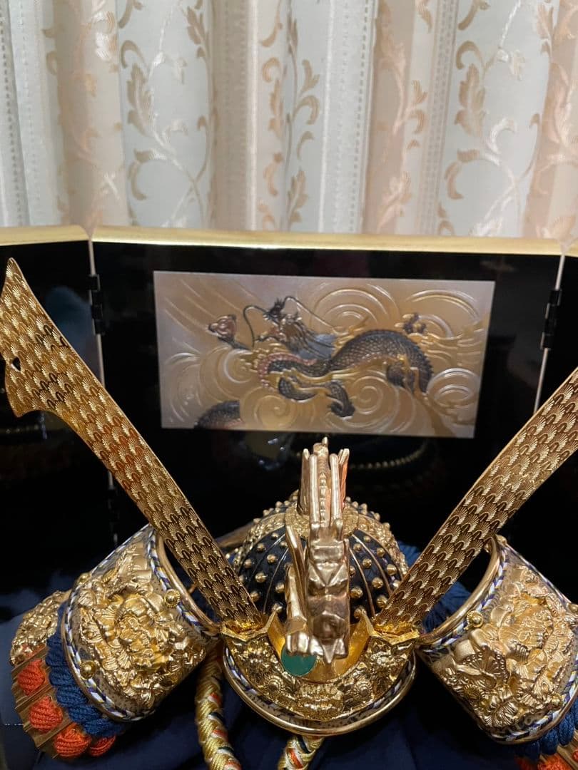 ミニ兜　翔剣兜　ミニ平飾り