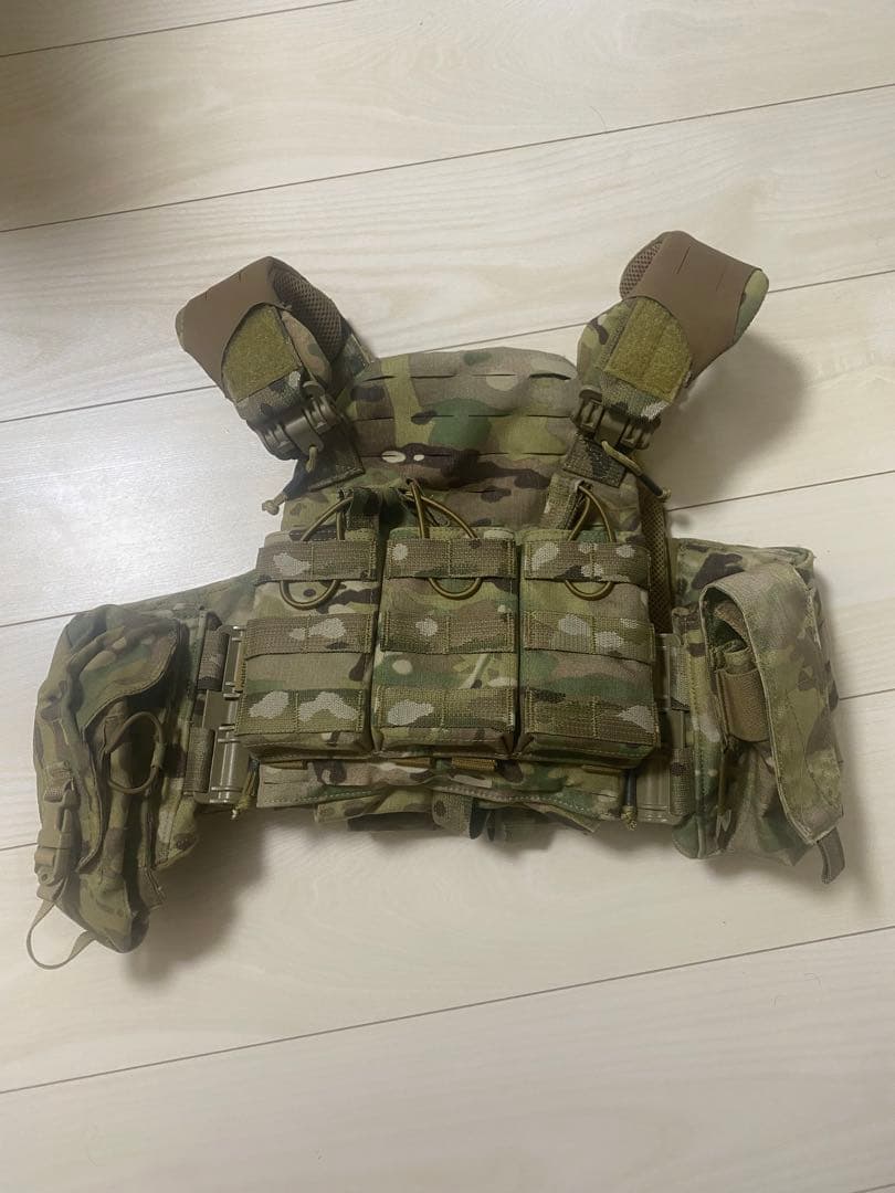 FIRST SPEAR STRANDHOGG マルチカム プレートキャリア