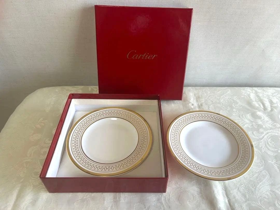Cartier 金彩ロゴ縁取り パン皿デザート皿16.5センチ2枚箱入り