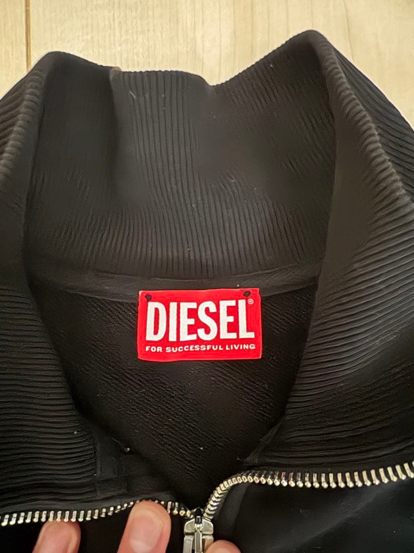 DIESEL 黒 ジップアップ ハイネックジャケット