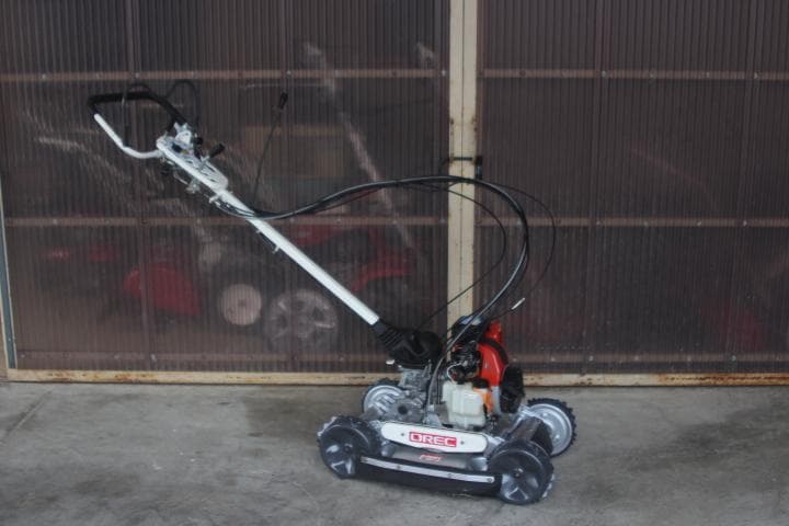 草刈機　オーレック　スパイダーモアー　SP851　4WD　爪新品　斜面刈