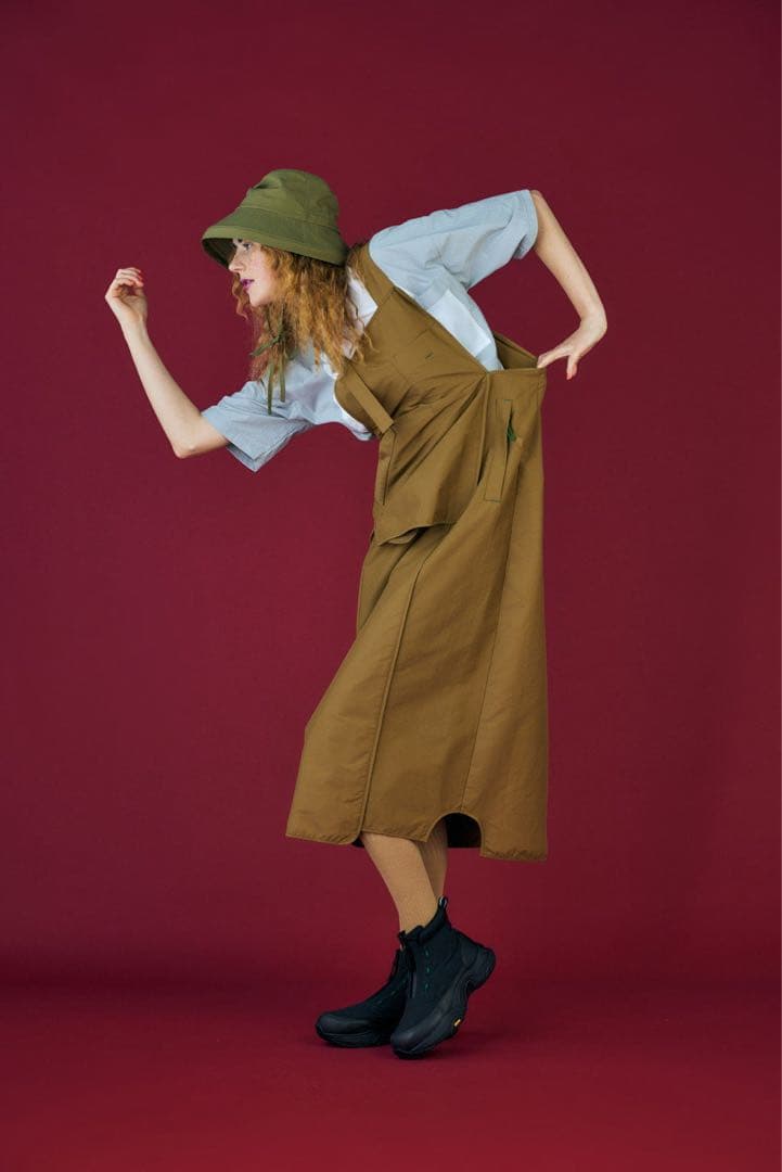 36000円　ナゴンスタンス ジャンパースカート ワンピース　サロペット　春夏