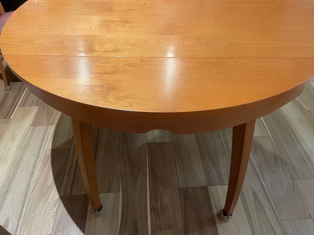 Calligaris　カリガリス　円形木製テーブル（テーブルのみ）掲載期限あり