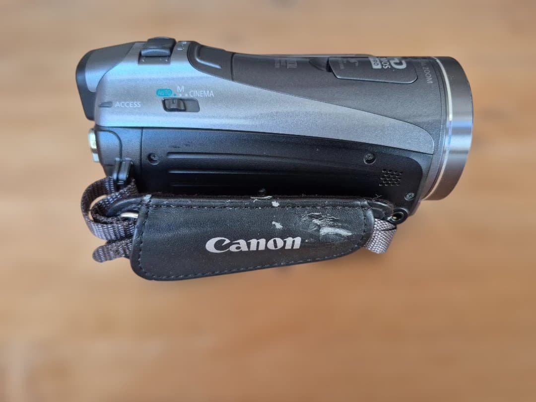 【付属品完備】Canon iVIS HF M41 デジタルビデオカメラ シルバー