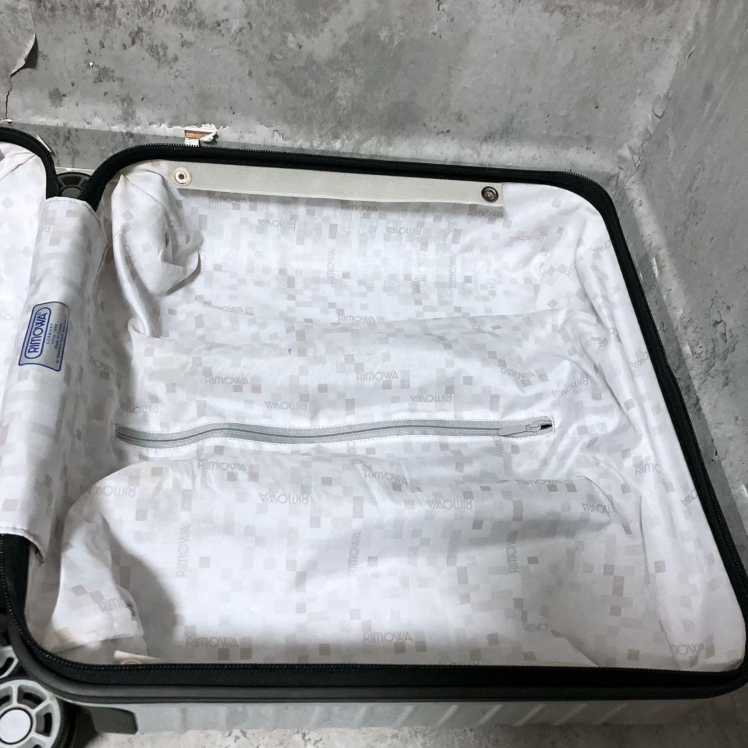 【希少】リモワ サルサ ビジネストローリー 4輪 機内持込み可能 外装良好