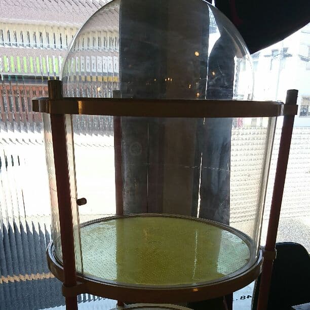 アンティークアクリルディスプレイラック