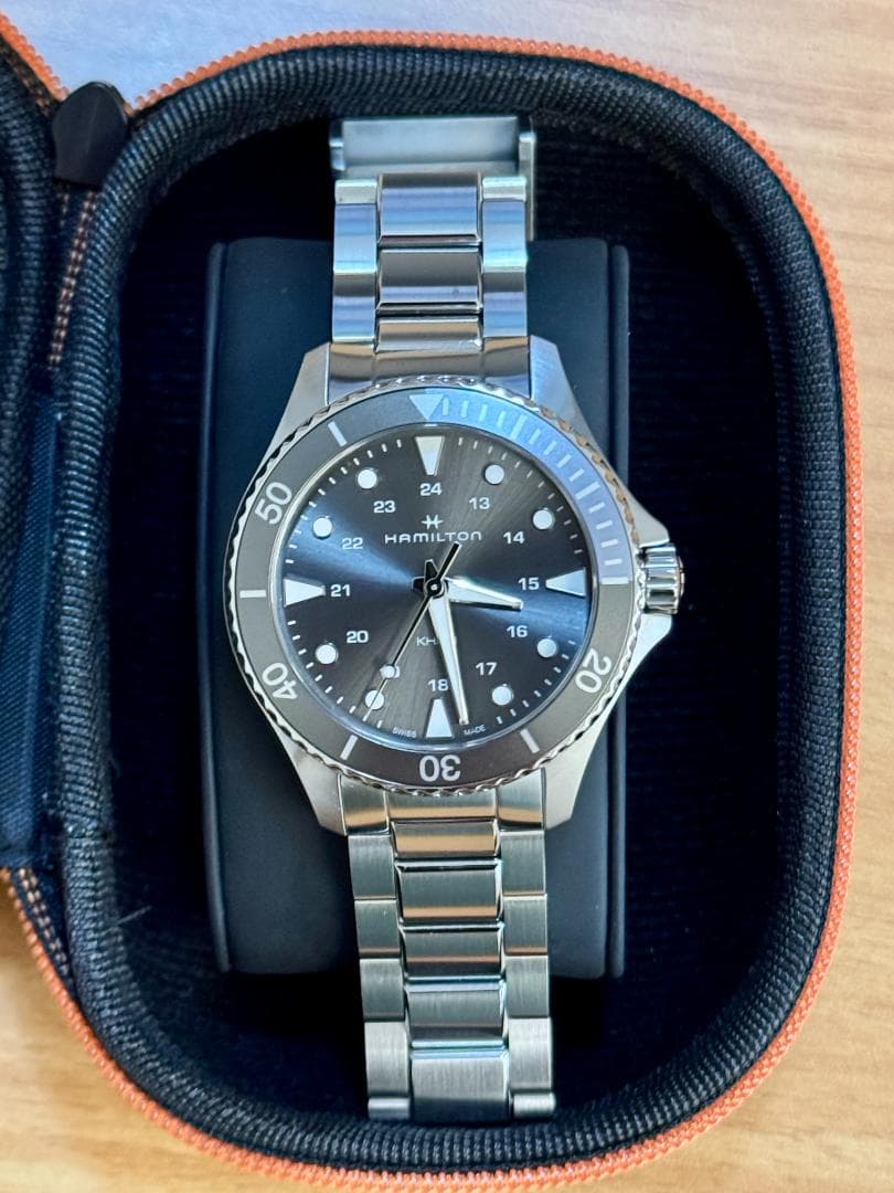 【HAMILTON】カーキネイビー Scuba Quartz H82211181