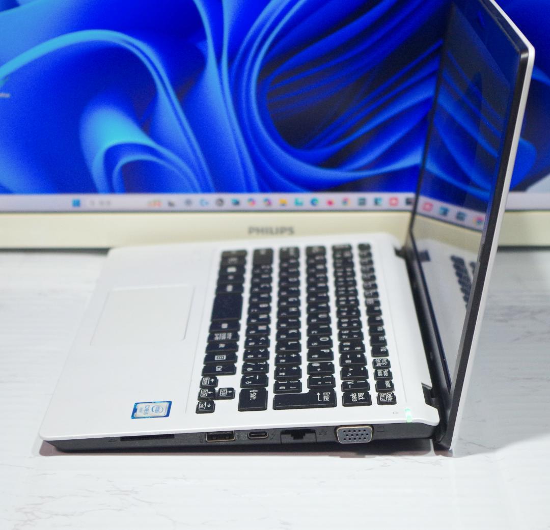 ◆美品　VAIO Win11　★SSD　★office2021　11.6