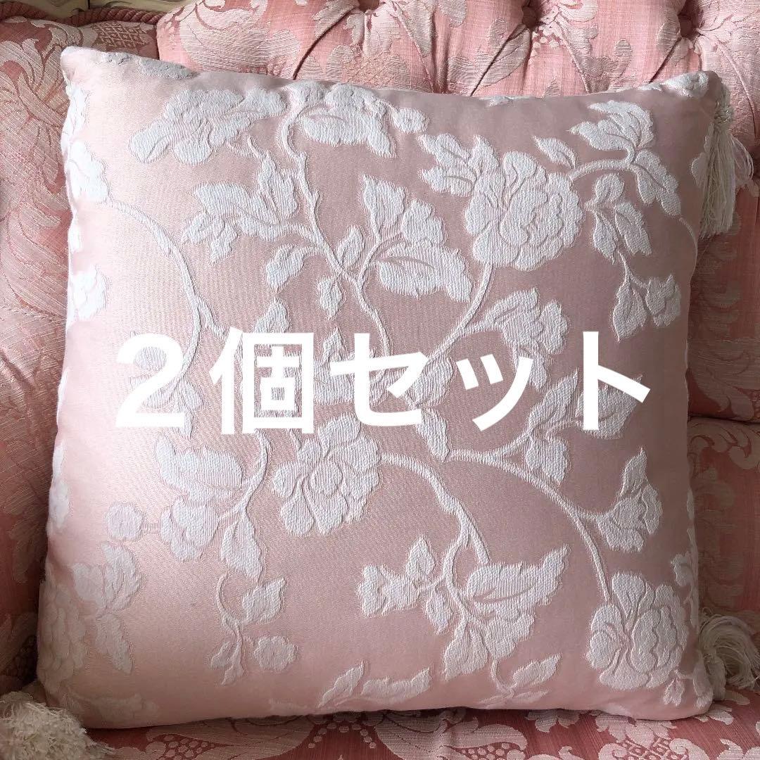 ジェニファーテイラー　クッション