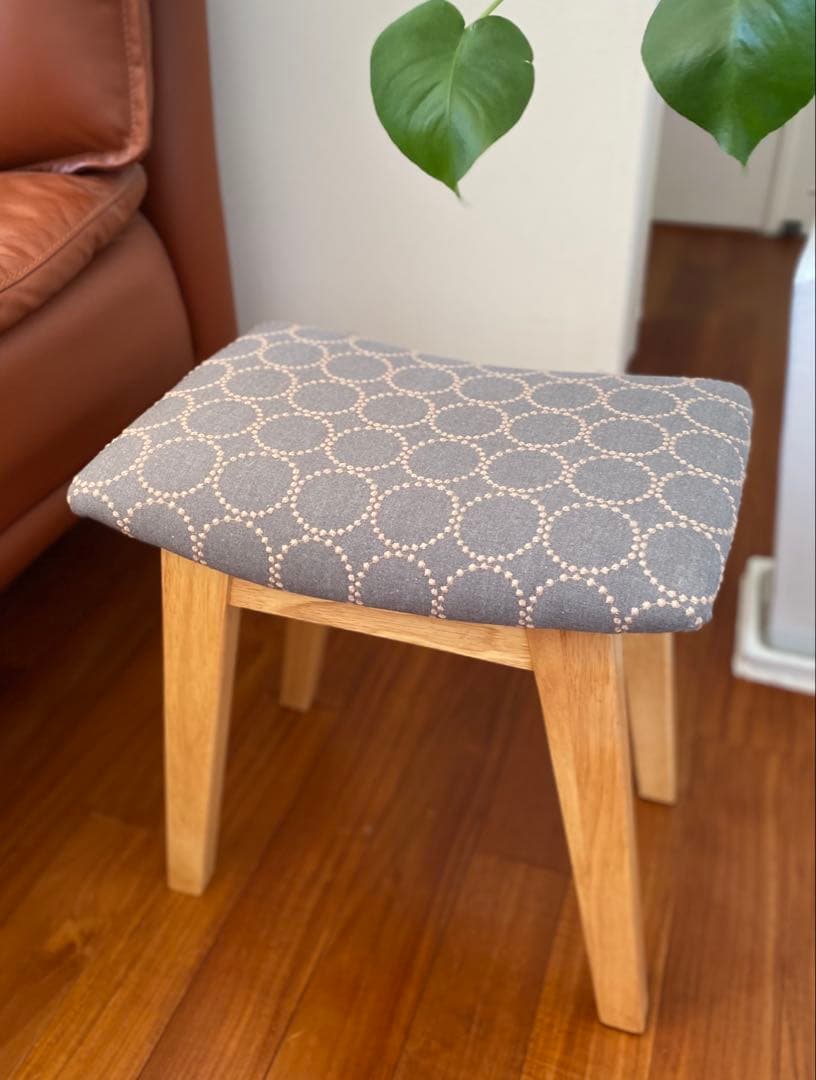 ミナペルホネン タンバリン dop グレー スツール　ハンドメイド