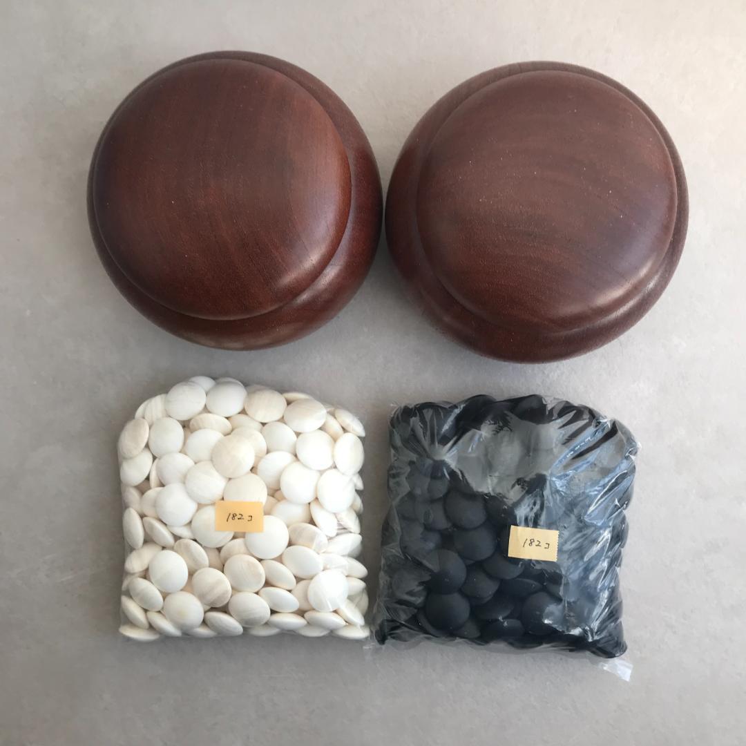 囲碁の駒 白石（黒石）＆ 碁笥 セット 木箱付き