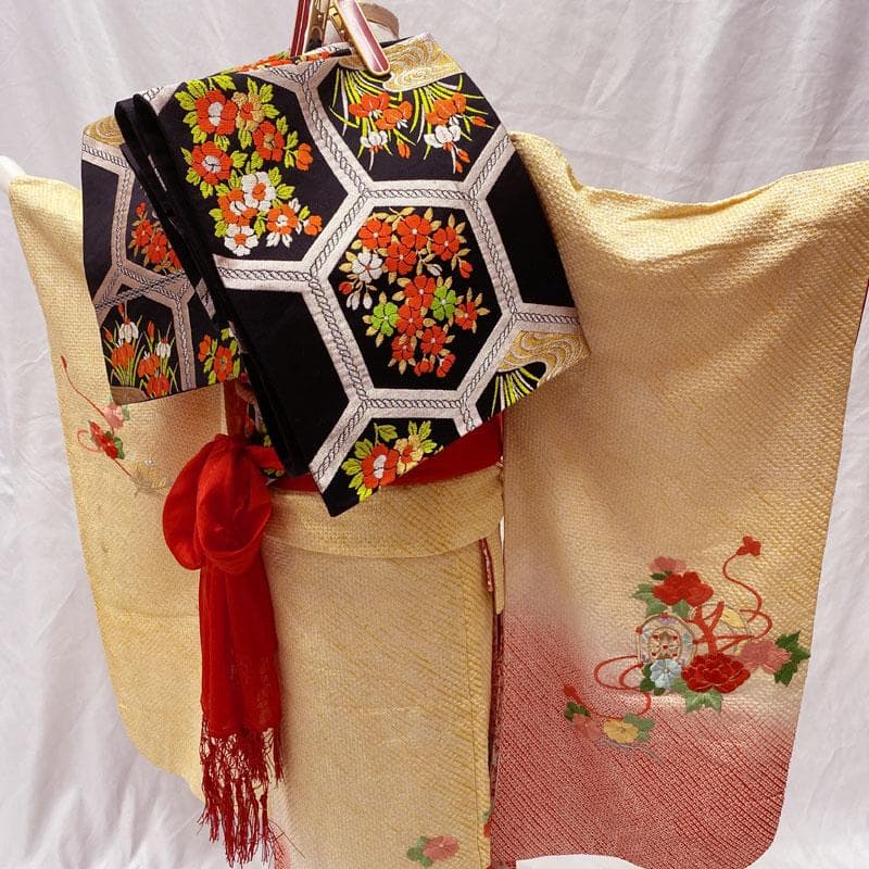 509ag26◎七五三 七歳 女児 着物&袋帯 総絞り 金駒刺繍 刺繍 黄赤◎