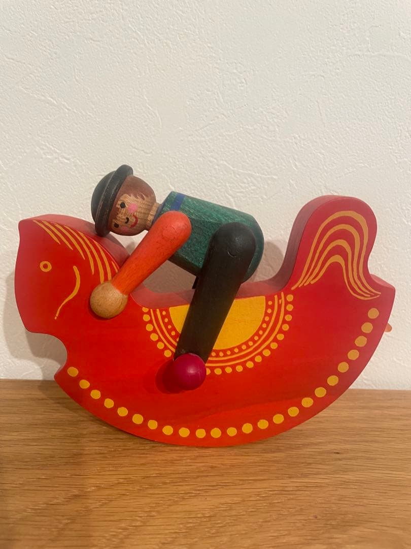 ブライトシュベルツ　赤い馬と男の子