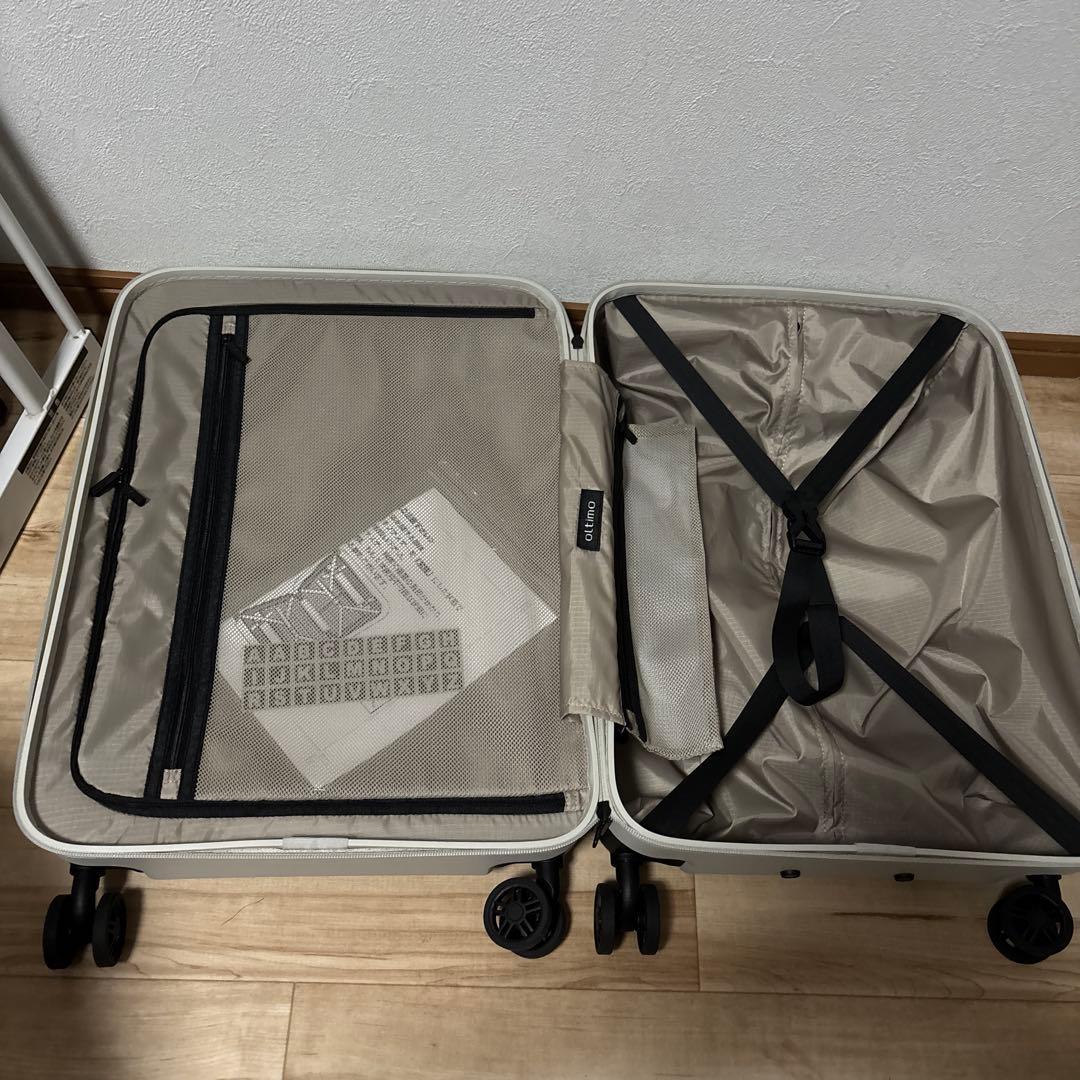OLTIMO キャリーケース　ホワイト　約40L 未使用　最安値
