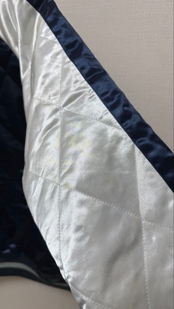 ジャケット・アウター Supreme Quilted Satin Bomber Jacket