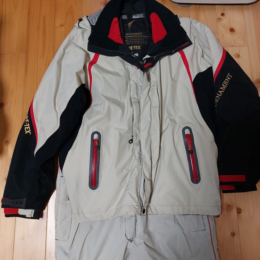 ダイワトーナメントゴアテックス 防寒着