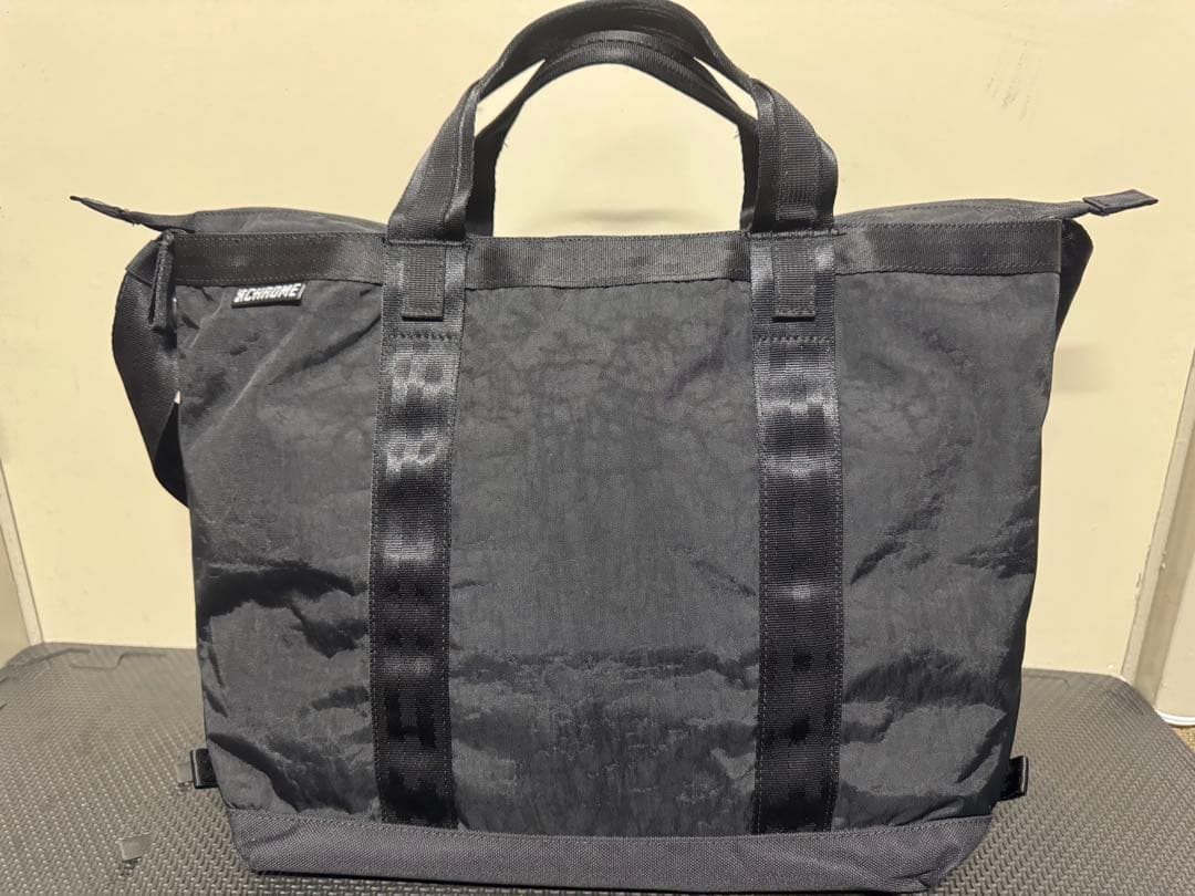 バッグ CHROME GROCERY TOTE MSNGR 15L