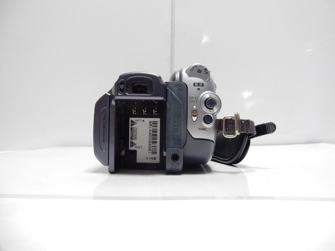 希少　動作品　キャノン　Canon HDV ビデオカメラ iVIS HV20