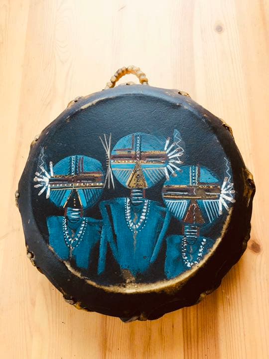 太鼓/タイコ　壁掛けオブジェ　TAOS 作者サイン有り　ネイティブ　インディアン