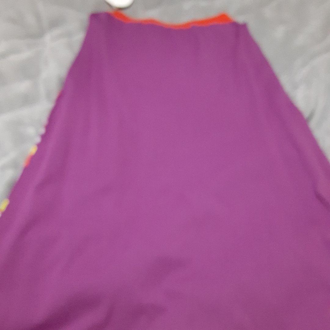 アルベロベロニットスカート新品未使用 オ一ルシイズン着れるお品です 最終お値引き