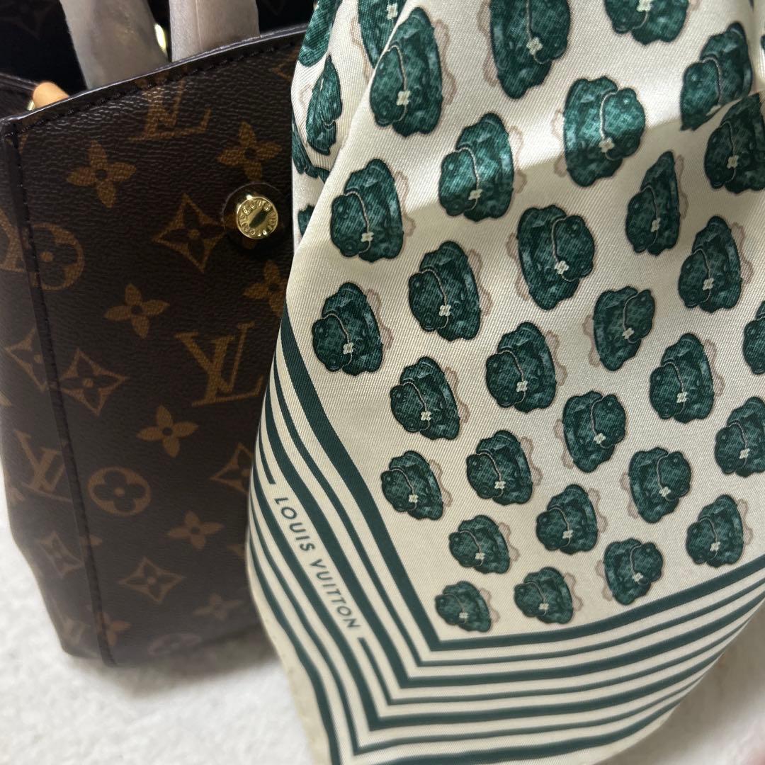 LOUIS VUITTON ルイヴィトンイタリア製シルクスカーフ廃盤未使用箱なし