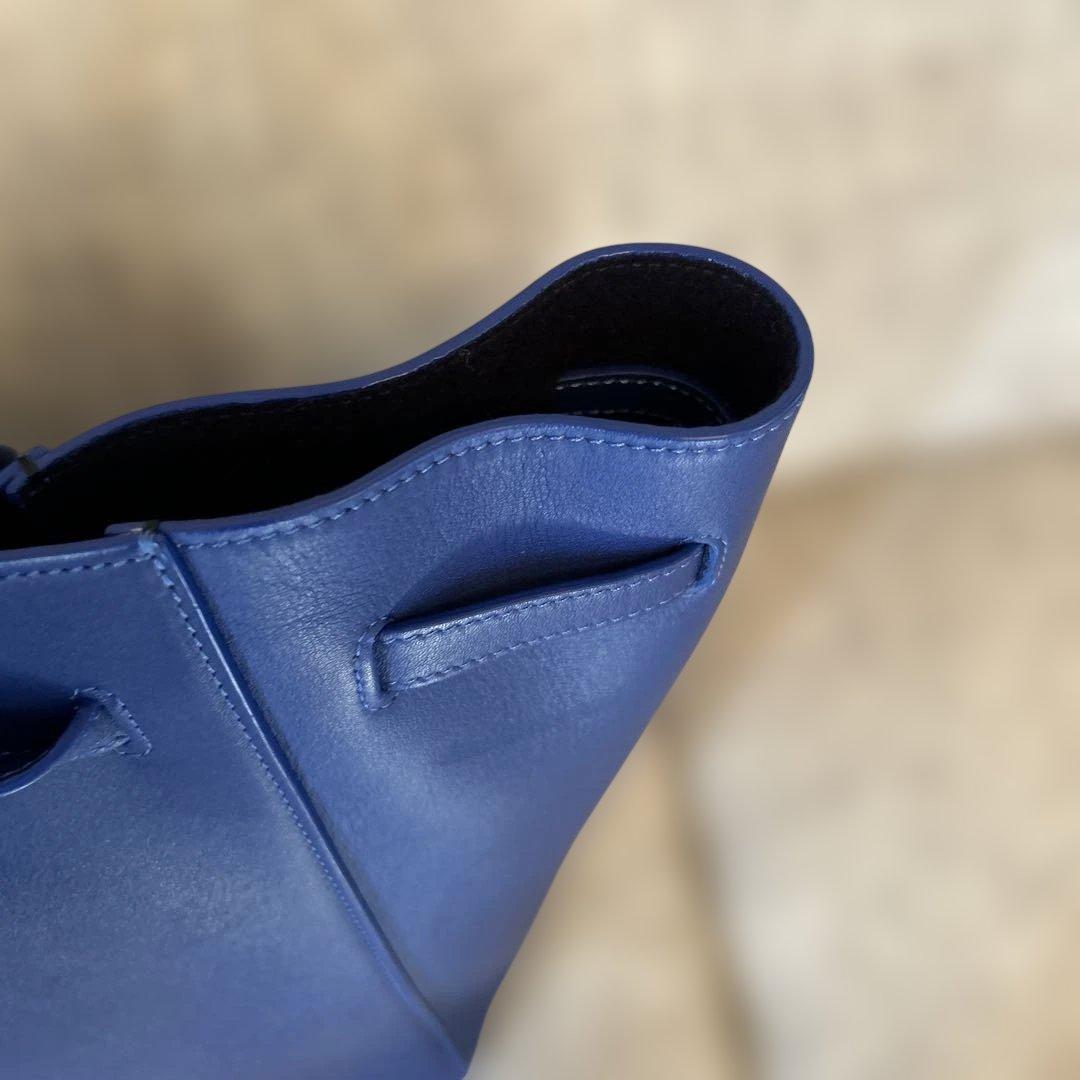 セリーヌ　ネイビー レザー トートバッグ タッセル付き　ショルダー　肩掛け