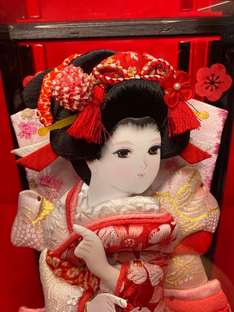 羽子板　振袖刺繍　アクリルケース９号・サイズ間口約２５×奥行約１９×高約３７㎝