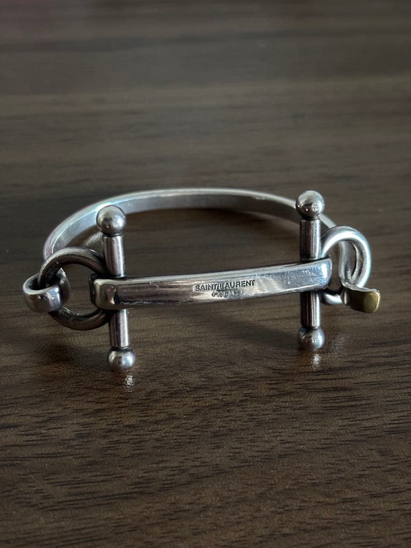 定価6万円超 SAINT LAURENT バングル