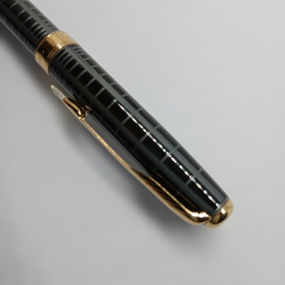 PARKER ソネット　オリジナルダークグレイGTBP 　 ボールペン