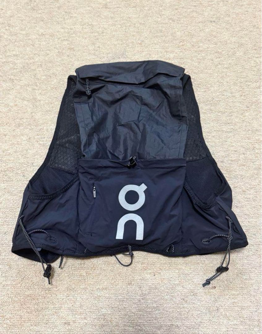 新品未使用　On Ultra Vest 10L