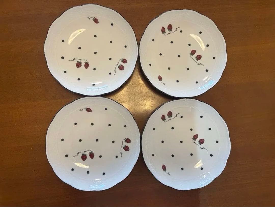 リチャード ジノリ　GINORI イタリアンポア　いちご柄