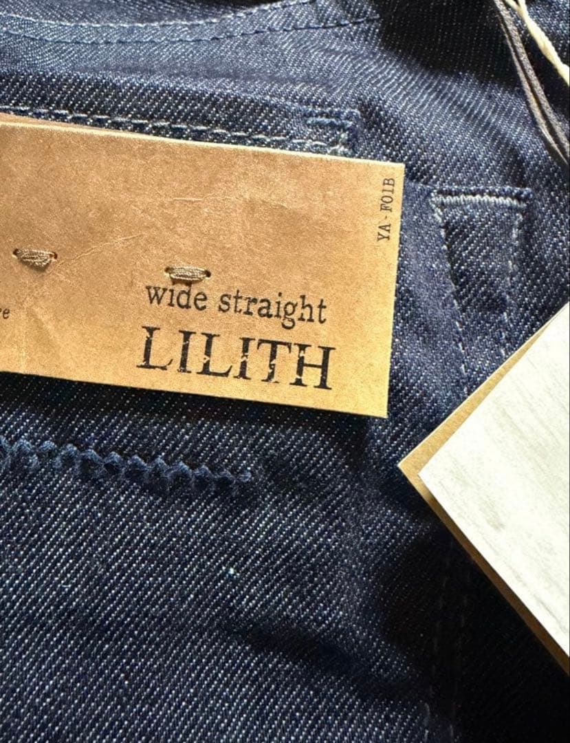ヤヌーク　LILITHデニム