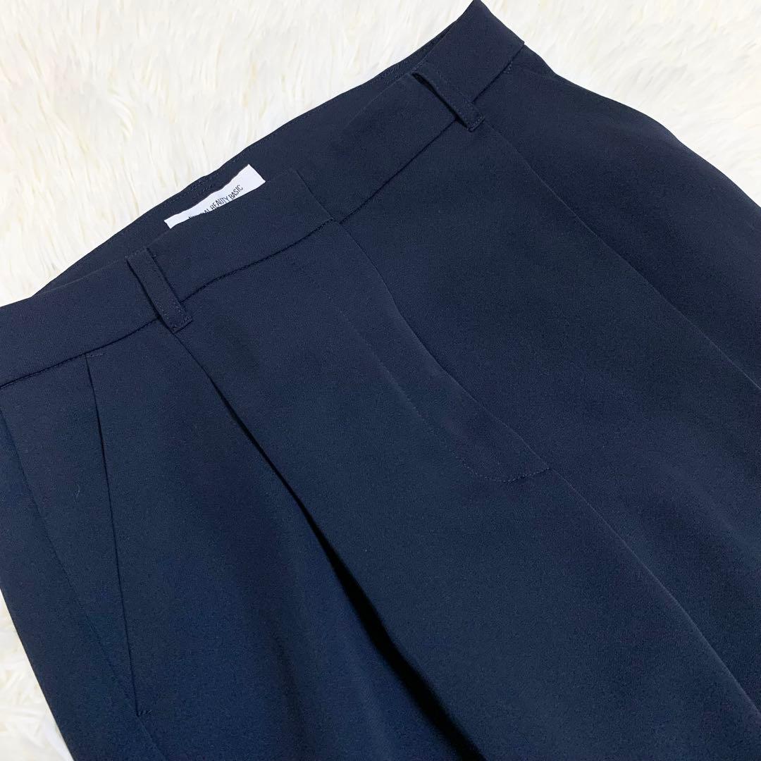 【美品】ナチュラルビューティーベーシック　セットアップ　パンツ　ネイビー　M