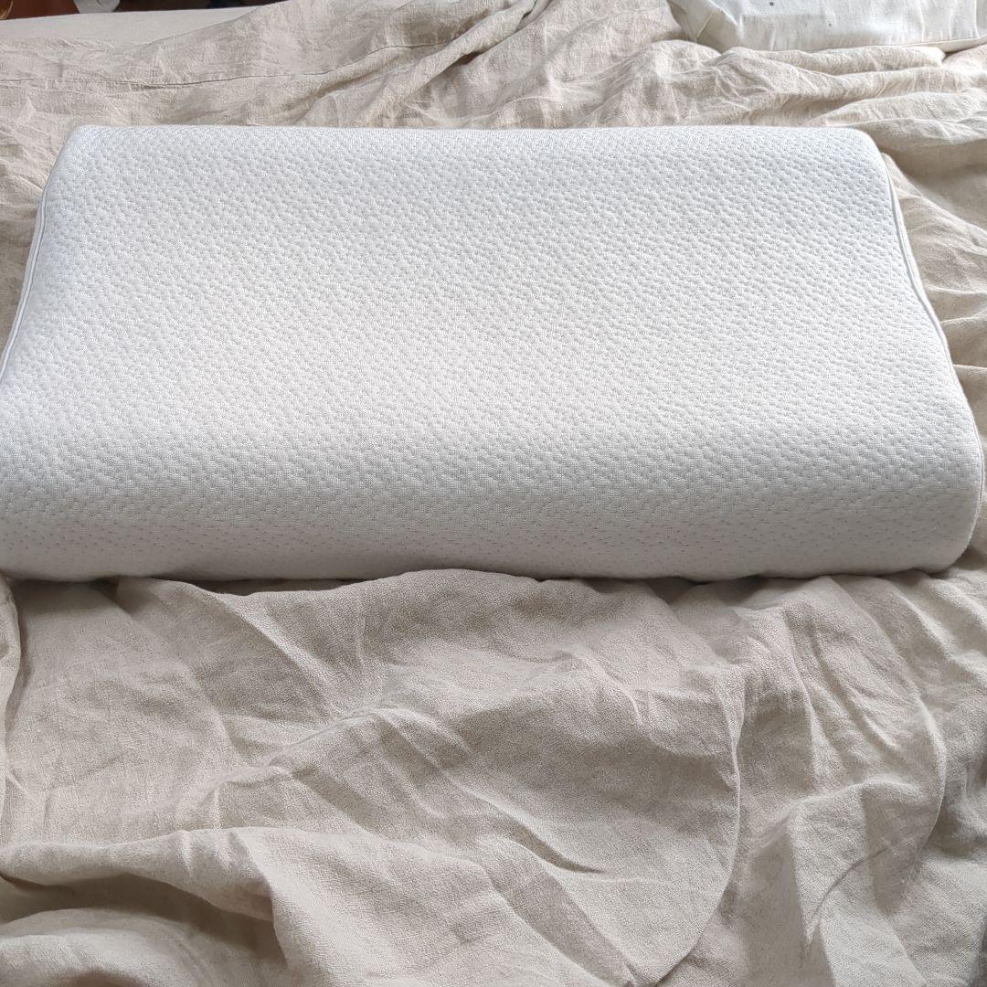 ヒツジのいらない枕　至極　シルクカバー付き