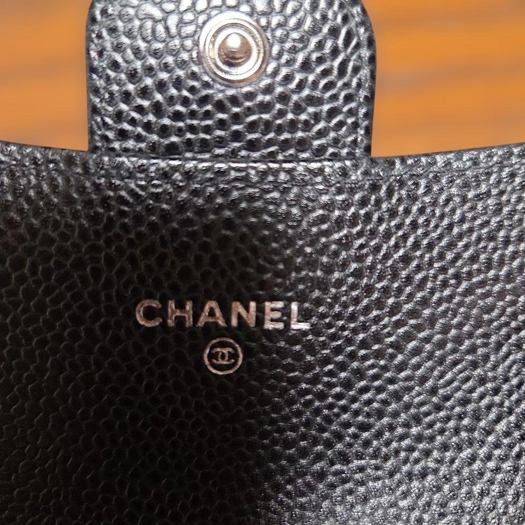CHANEL ブラックレザー ニつ折り財布