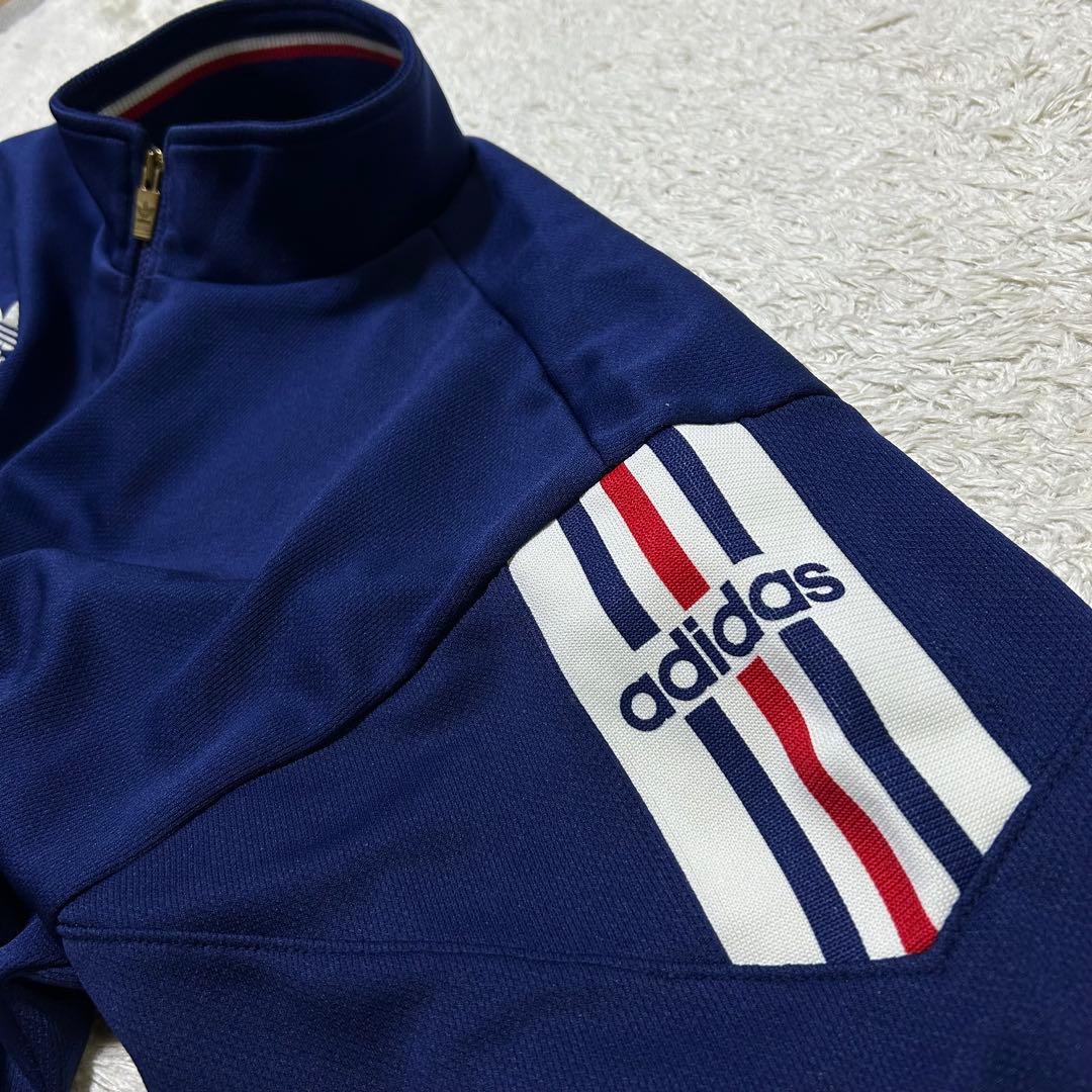 adidas アディダス トラックジャケット　刺繍ロゴ デサント社製