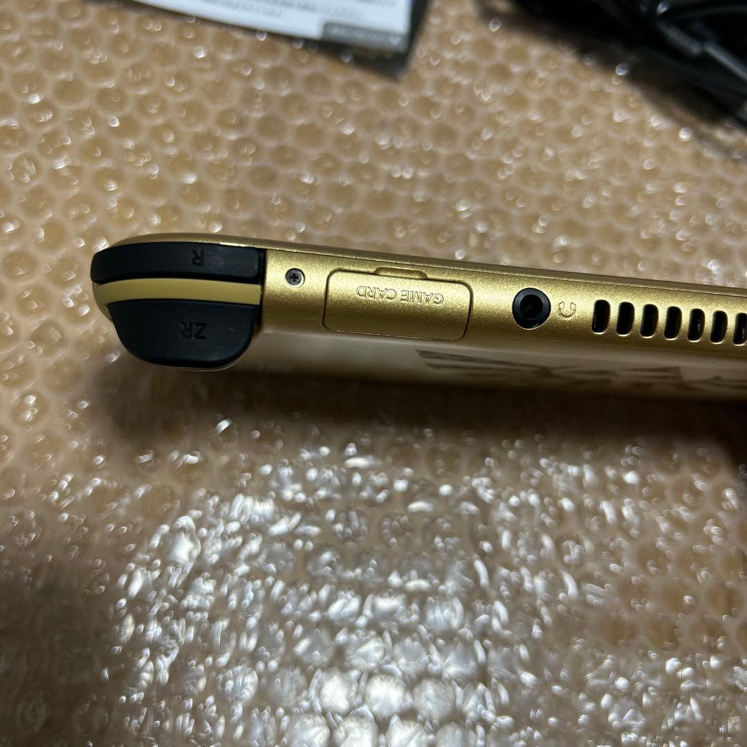 美品　Switch Switch Lite本体 ハイラルエディション