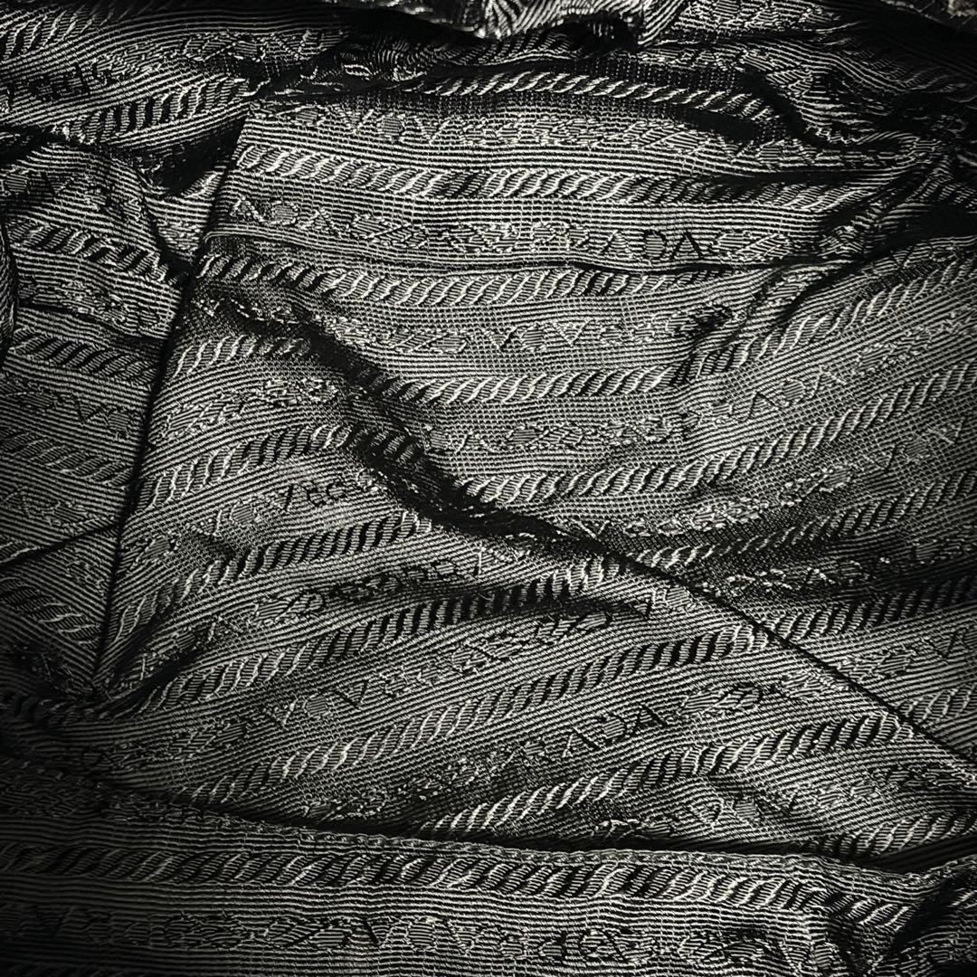 【正規品】PRADA プラダ リュックサック 三角ロゴ ナイロン 黒 男女兼用