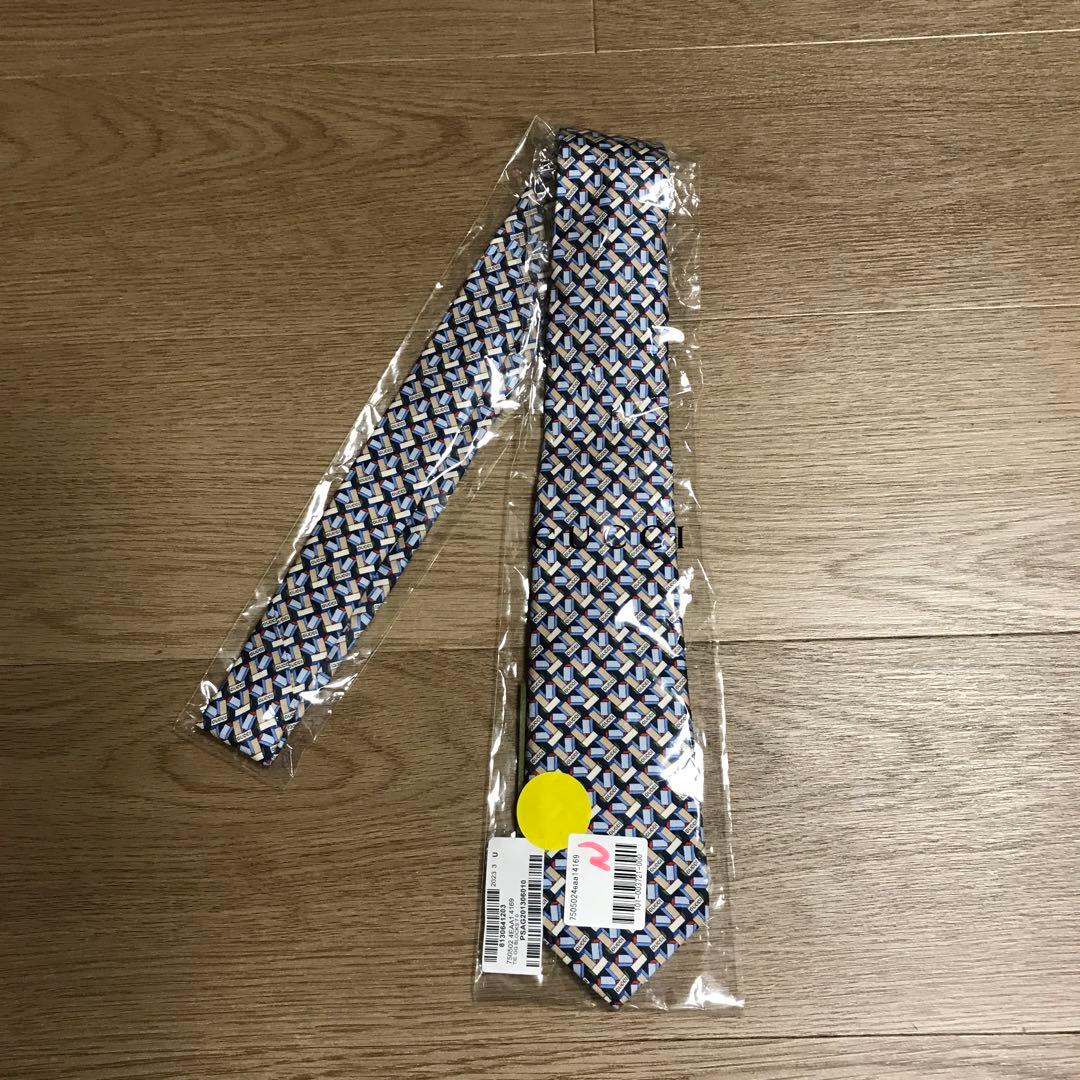 GUCCI 幾何学模様 ネクタイ 青系